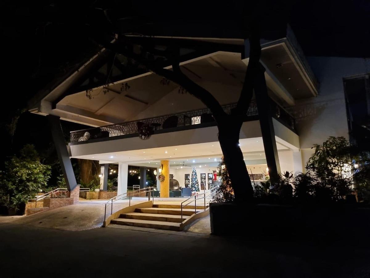 Momarco Forest Cove Tanay Extérieur photo